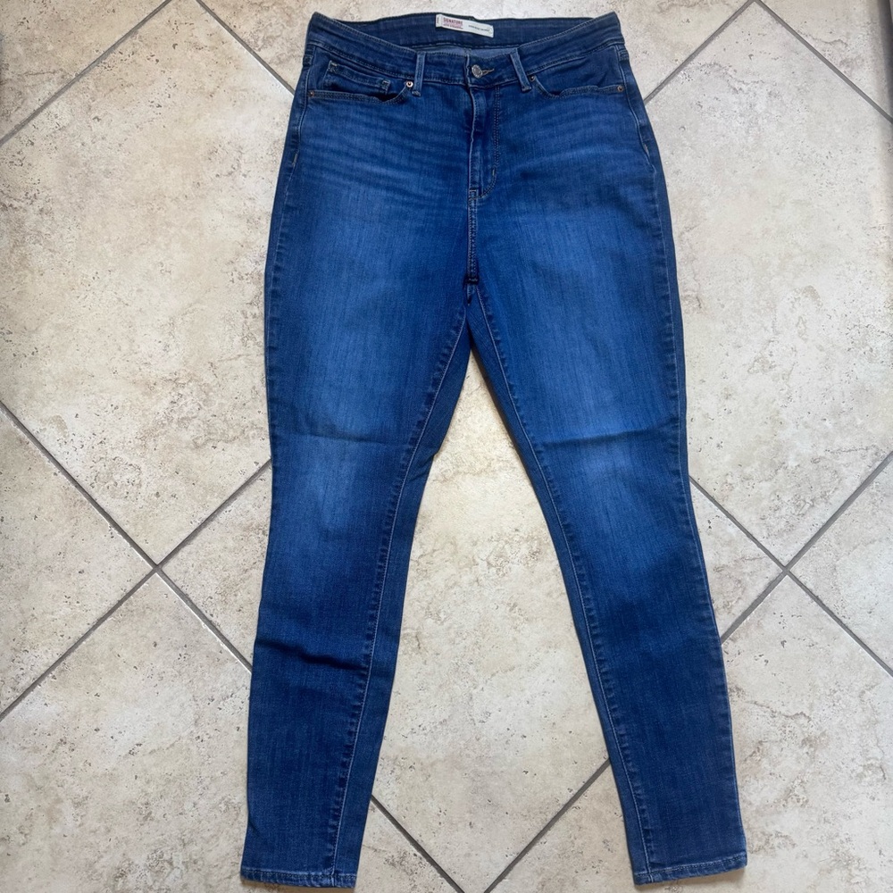 Signature by Levi Strauss Women's Dark Blue High-rise Skinny Jeans